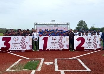 ESTUDIANTES DE ENFERMERÍA DE LA UABCS PARTICIPAN EN JORNADA NACIONAL DE VACUNACIÓN EN LA PAZ