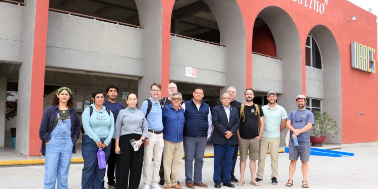 CIENTÍFICOS DE ESTADOS UNIDOS VISITAN LA UABCS EN EL MARCO DE INVESTIGACIÓN CONJUNTA INTERNACIONAL SOBRE CETÁCEOS DEL OLIGOCENO TARDÍO