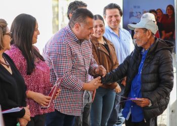 ENTREGA GOBIERNO DEL ESTADO 29 ACCIONES DE VIVIENDA A FAMILIAS DE LA PASIÓN, EN LA PAZ