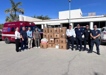    BOMBEROS DE CABO SAN LUCAS COMPARTEN DONACIÓN MÉDICA CON EL HOSPITAL GENERAL IMSS-BIENESTAR Y CRUZ ROJA MEXICANA