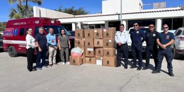    BOMBEROS DE CABO SAN LUCAS COMPARTEN DONACIÓN MÉDICA CON EL HOSPITAL GENERAL IMSS-BIENESTAR Y CRUZ ROJA MEXICANA