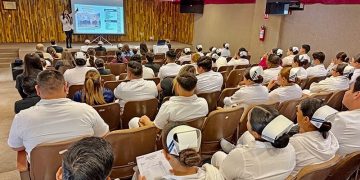 GOBERNADOR VÍCTOR CASTRO REFRENDA SU  COMPROMISO CON SERVIDORES PÚBLICOS DE BCS