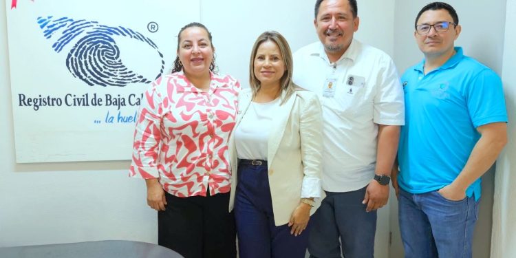 RECONOCE DELEGADA DE CSL TRABAJO DEL PERSONAL DE MANTENIMIENTO
