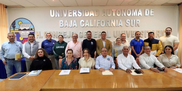 INSTALAN COMITÉ DE FESTEJOS POR EL 50 ANIVERSARIO DE LA UABCS