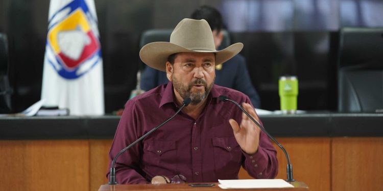 PROPONEN SUSPENSIÓN PREVENTIVA DE TRABAJADORES DEL SECTOR EDUCATIVO EN CASO DE VIOLENCIA Y DELITOS SEXUALES CONTRA NNA