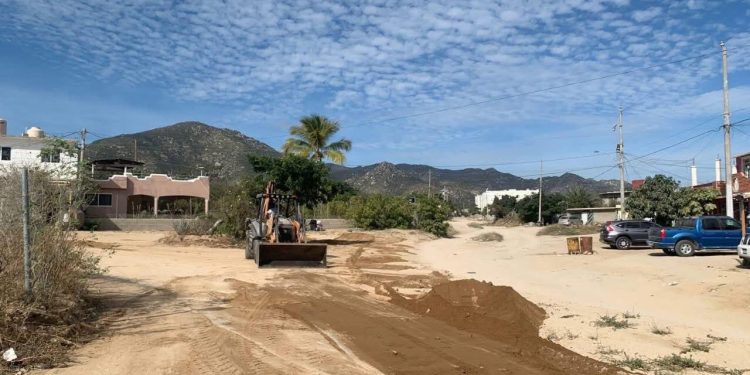 IMPULSA REGIDORA MARISELA MONTAÑO PARA LA MEJORA DE CAMINOS VECINALES Y TERRACERÍA