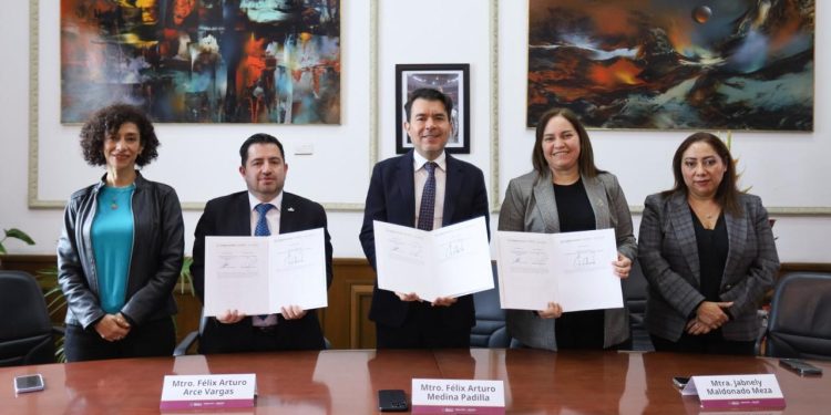 FOVISSSTE Y RENAPO FIRMAN ACUERDO PARA FORTALECER LA CERTEZA JURÍDICA EN TRÁMITES DE VIVIENDA