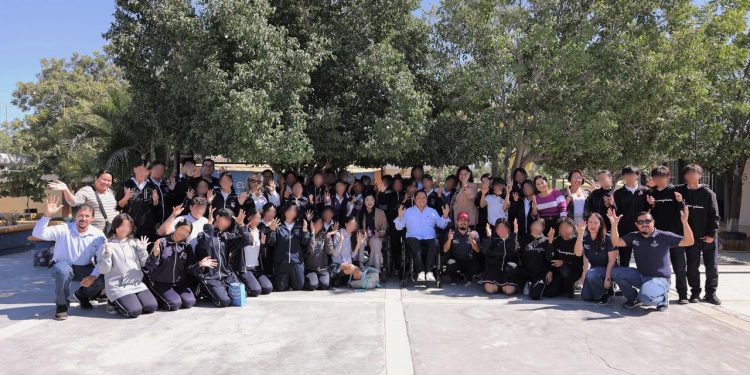 AUTORIDADES DE LOS CABOS REALIZAN OPERATIVOS DE ORDENAMIENTO EN TIANGUIS DE LA COLONIA LAS PALMAS EN CSL