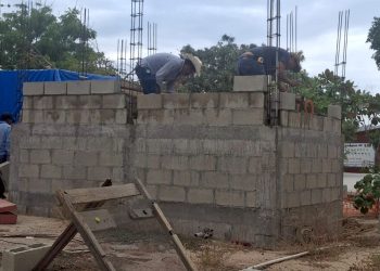    PROGRAMA CINE MÓVIL ACERCA EL SÉPTIMO ARTE A FAMILIAS DE LA COLONIA EL ARENAL, EN CABO SAN LUCAS