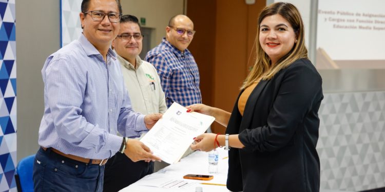 ASIGNACIÓN DE PLAZAS DOCENTES 2025-2026: CECYTEBCS REFUERZA LA TRANSPARENCIA Y EQUIDAD