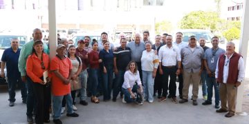 GOBERNADOR VÍCTOR CASTRO ENTREGA VEHÍCULOS Y EQUIPAMIENTO; FORTALECE LA OPERATIVIDAD  DEL ÁREA DE SERVICIOS GENERALES