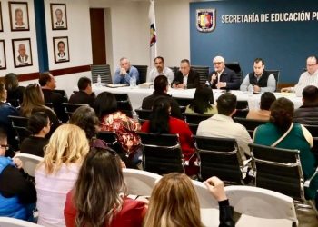 SE LOGRA ACUERDO PARA REANUDAR ACTIVIDADES ACADÉMICAS EN LA ESCUFI
