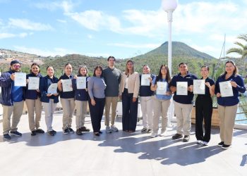 UABCS SE SUMA A MEGA LIMPIEZA ESTATAL DE PLAYAS 2026 “OLA AZUL, MOVIMIENTO QUE UNE, LIMPIA Y TRANSFORMA”