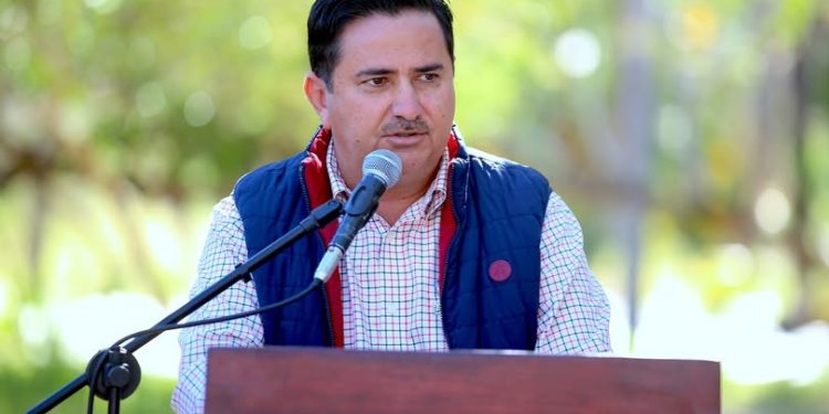    AVANZA PROYECTO DE PURIFICADORAS DE AGUA PARA ESCUELAS DE LOS CABOS; BENEFICIARÁ A 320 PLANTELES