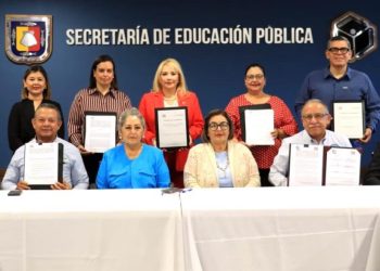 UNIVERSIDAD MUNDIAL Y EL SISTEMA ESTATAL DIF FORMALIZAN CONVENIO EN FAVOR DE LOS SECTORES MÁS VULNERABLES