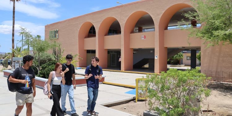 LA UABCS DA INICIO A LAS CLASES DEL SEMESTRE 2026-I