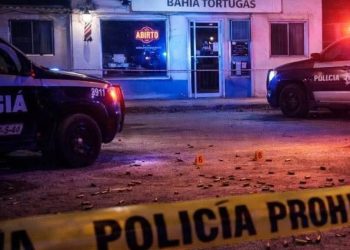 INICIA PGJE INVESTIGACIÓN POR PERSONA SIN VIDA POR DISPARO DE ARMA DE FUEGO EN BAHÍA TORTUGAS