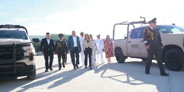 GOBERNADOR VÍCTOR MANUEL CASTRO COSÍO ASISTE A CEREMONIA POR EL DÍA DEL EJÉRCITO MEXICANO