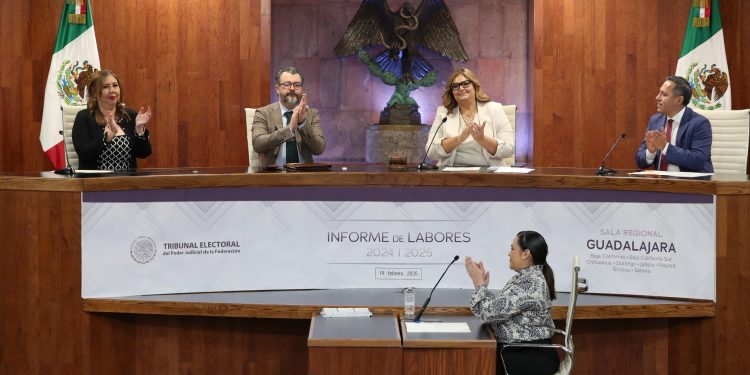 RINDE SU INFORME DE LABORES LA MAGISTRADA REBECA BARRERA AMADOR PRESIDENTA DE LA SALA REGIONAL GUADALAJARA DEL TEPJF
