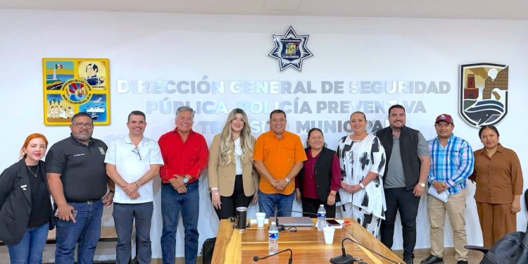 AUTORIDADES MUNICIPALES COORDINAN ACCIONES PARA MEJORAR CONDICIONES LABORALES EN LOS CABOS   