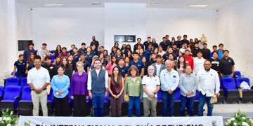 JÓVENES RECIBEN CAPACITACIÓN PARA CERTIFICARSE COMO GUÍAS TURÍSTICOS EN LOS CABOS