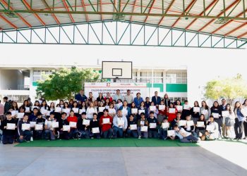 REGRESAN A CLASES CERCA DE 10 MIL ESTUDIANTES DEL CECYTEBCS