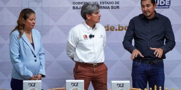 UABCS SE SUMA A MEGA LIMPIEZA ESTATAL DE PLAYAS 2026 “OLA AZUL, MOVIMIENTO QUE UNE, LIMPIA Y TRANSFORMA”
