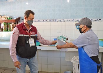 GOBERNADOR VÍCTOR CASTRO ENCABEZA  CONMEMORACIÓN DEL 220 ANIVERSARIO  DEL NATALICIO DE BENITO JUÁREZ EN LORETO