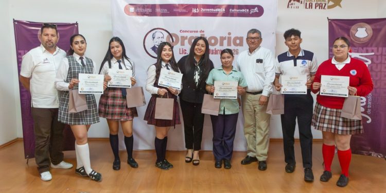 INSTITUTO ESTATAL DE EDUCACIÓN PARA LOS ADULTOS DE BCS ENTREGA CERTIFICADOS EDUCATIVOS EN CABO SAN LUCAS