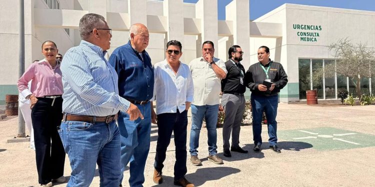 SUPERVISA GOBERNADOR CASTRO COSÍO AVANCES DE OBRAS DE SALUD QUE BENEFICIAN A LA POBLACIÓN DE COMONDÚ