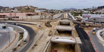    ALCANZA 80% DE AVANCE PASO A DESNIVEL EN LA GLORIETA DE LAS MUJERES LIBRES EN LOS CABOS