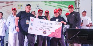 JARETSY GUADALUPE HERMINA ESPINOZA ES ELECTA REINA DE LAS FIESTAS TRADICIONALES SAN JOSÉ DEL CABO 2026   