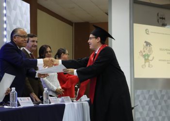190 ESTUDIANTES DE LA UABCS SE GRADÚAN EN EL CAMPUS LA PAZ