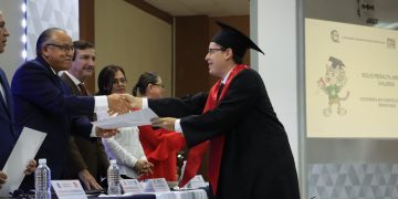 190 ESTUDIANTES DE LA UABCS SE GRADÚAN EN EL CAMPUS LA PAZ