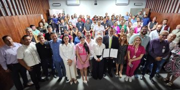 FIRMAN ISSSTE BCS Y LA OEI CONVENIO PARA FORTALECER LOS SERVICIOS DE SALUD Y LA SEGURIDAD SOCIAL