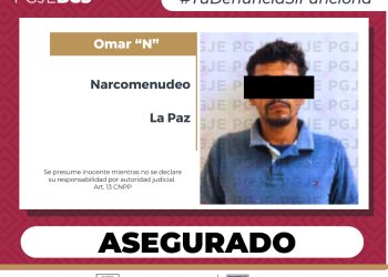 DETIENE PGJE A POSIBLE DISTRIBUIDOR DE DROGA CON 500 DOSIS DE CRISTAL EN LA PAZ