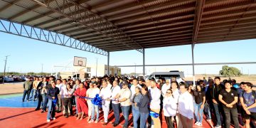ENTREGAN NUEVA CANCHA DEPORTIVA DE USOS MÚLTIPLES A LA EXTENSIÓN ACADÉMICA UABCS CIUDAD INSURGENTES