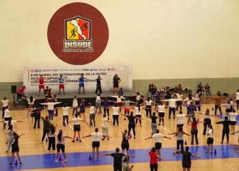 POCO MÁS DE 150 MUJERES PARTICIPAN EN CLASE NACIONAL DE DEFENSA PERSONAL “MUJERES IMPARABLES” EN BCS