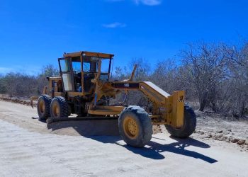 REALIZA SERVICIOS PÚBLICOS DE LOS CABOS TRABAJOS DE CONSERVACIÓN Y MANTENIMIENTO EN CAMINOS RURALES
