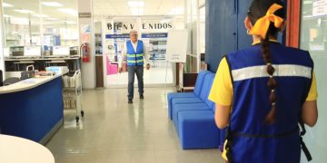 REALIZA UABCS SIMULACRO DE INCENDIO EN LA BIBLIOTECA CENTRAL PARA FORTALECER LA CULTURA DE PREVENCIÓN