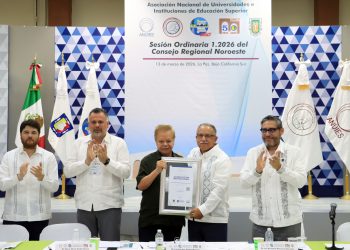 UABCS REFRENDA SU ACREDITACIÓN INSTITUCIONAL POR PARTE DE LOS CIEES