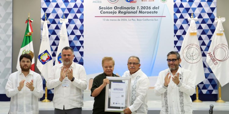 UABCS REFRENDA SU ACREDITACIÓN INSTITUCIONAL POR PARTE DE LOS CIEES