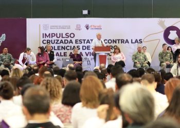 SAÚL GONZÁLEZ SECRETARIO GENERAL DE GOBIERNO SOSTIENE ENCUENTRO CON JÓVENESEN LOS CABOS PARA  FORTALECER CULTURA DE PAZ