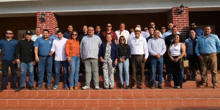 UMF NO. 40 DEL IMSS BAJA CALIFORNIA SUR REALIZA EXAMEN  DE FONDO DE OJO Y VASECTOMÍAS DURANTE FIN DE SEMANA