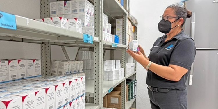 BCS GARANTIZA TRATAMIENTO GRATUITO CONTRA EL VIH A PERSONAS SIN SEGURIDAD SOCIAL