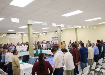 MÁS DE 500 PERSONAS SE SUMAN A LA “ GRAN MARCHA POR EL AUTISMO 2026” EN EL MALECÓN DE LA PAZ