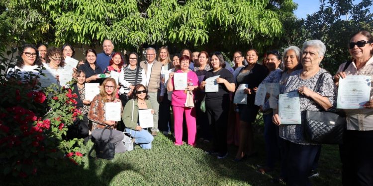 PREPARAN A FUTUROS DOCENTES DE BCS PARA PREVENIR RIESGOS DIGITALES