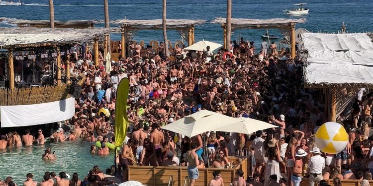 ENCABEZA ALCALDE CHRISTIAN AGÚNDEZ RECORRIDOS DE PREVENCIÓN EN PLAYAS DE LOS CABOS POR SEMANA SANTA 2026