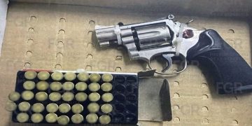 FGR OBTIENE SENTENCIA DE DOS AÑOS CUATRO MESES DE PRISIÓN CONTRA DOS PERSONAS POR PORTACIÓN DE ARMA EN LA PAZ