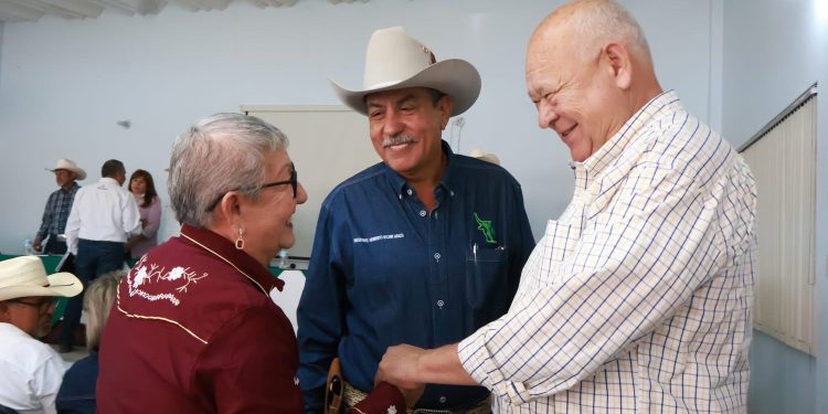 “SEGUIREMOS FORTALECIENDO EL SECTOR PECUARIO EN BAJA CALIFORNIA SUR”: VÍCTOR CASTRO COSÍO